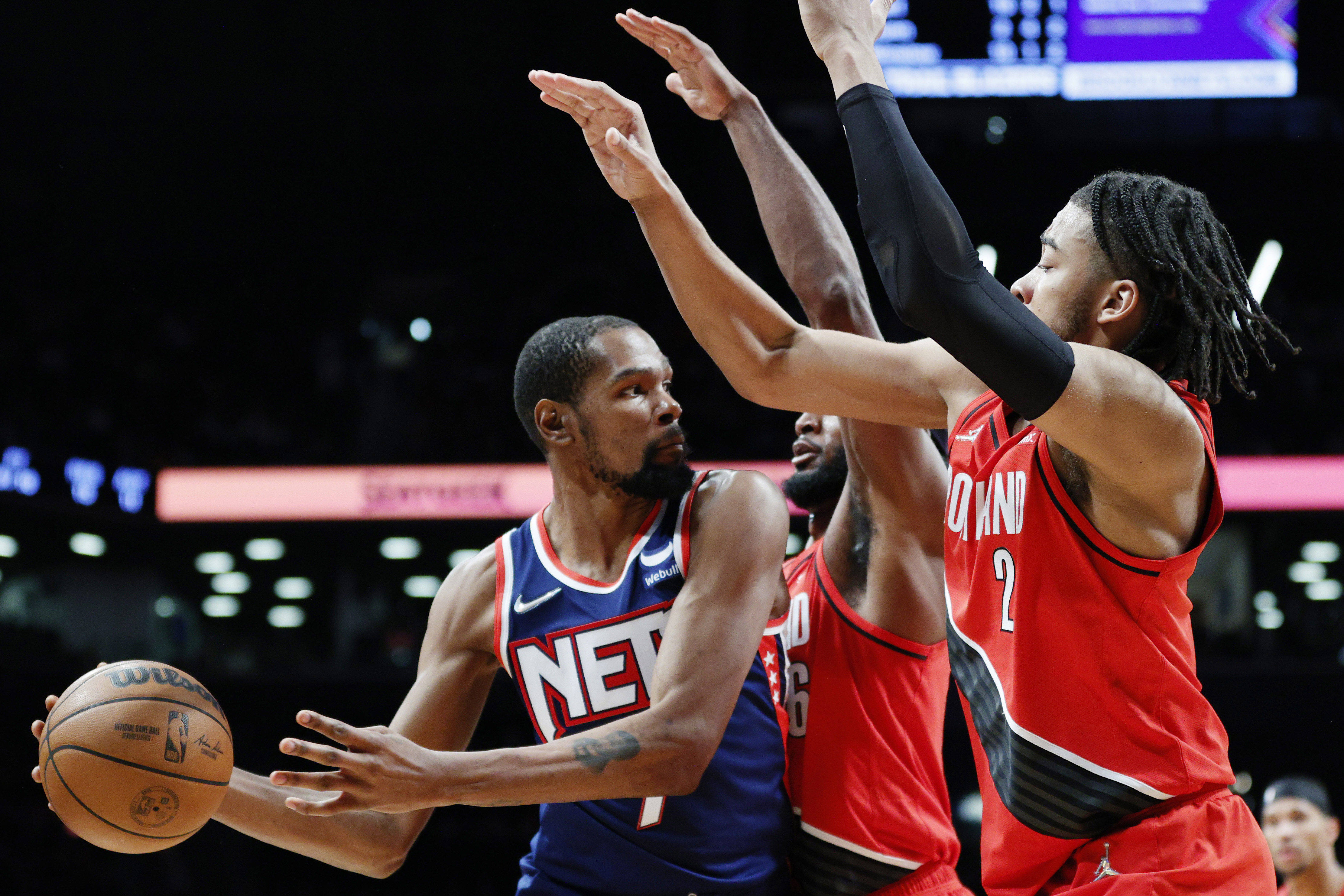 包含杜兰特加盟篮网后表现抢眼，球队战绩大幅提升的词条