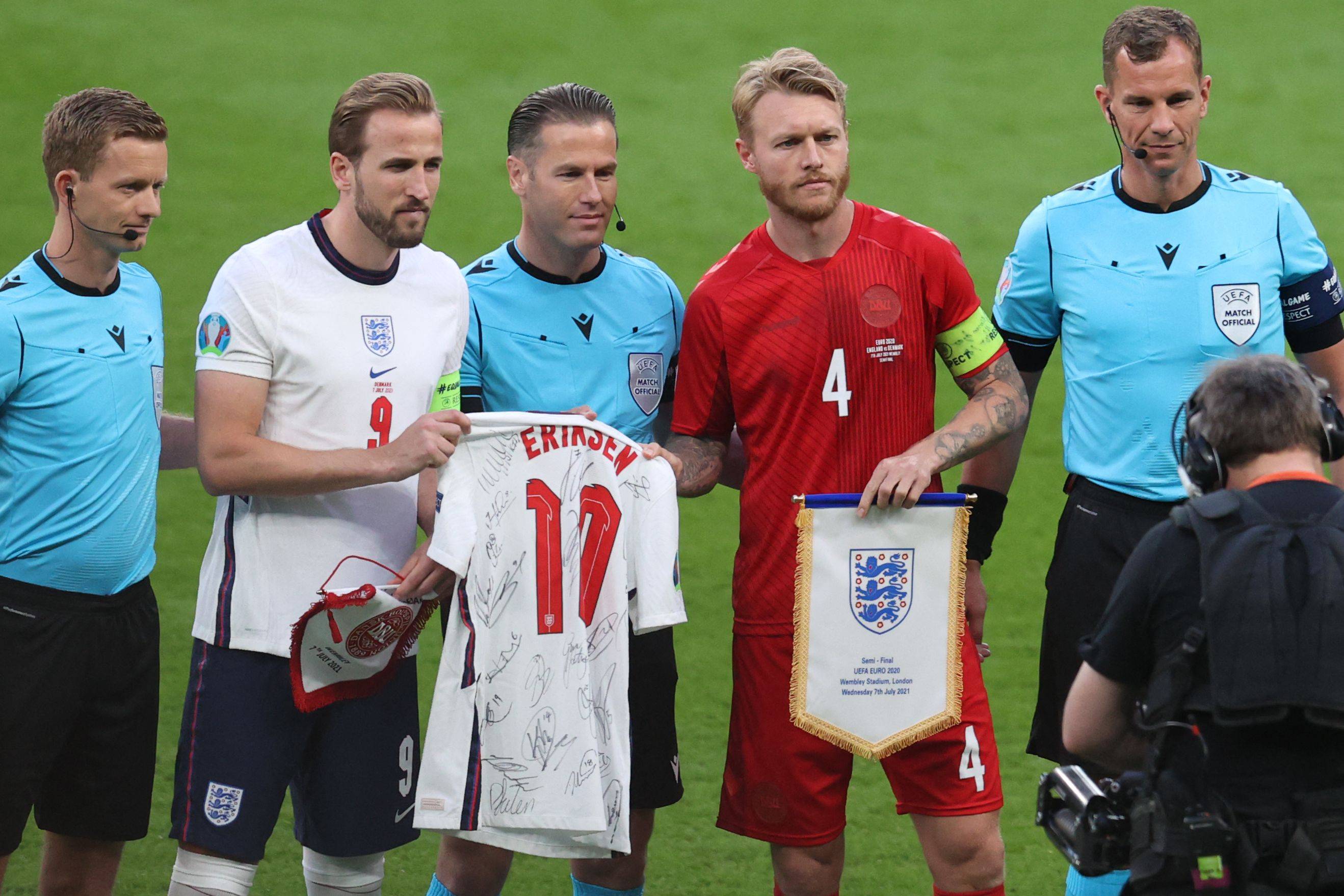 丹麦国家队备战迎接关键比赛 丹麦国家队备战迎接关键比赛