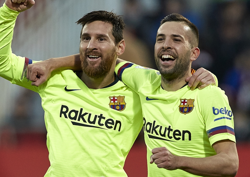 爱游戏在线登录-西甲劲旅再战南京鸟巢，争夺胜利