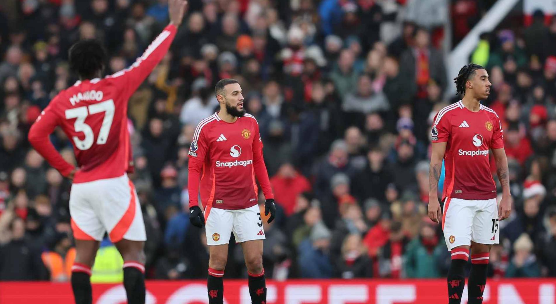 爱游戏体育平台-包含利物浦遭平止步，晋级之路艰难的词条