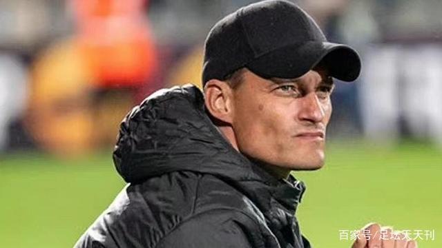 热那亚后防线表现低迷，需进行调整的简单介绍